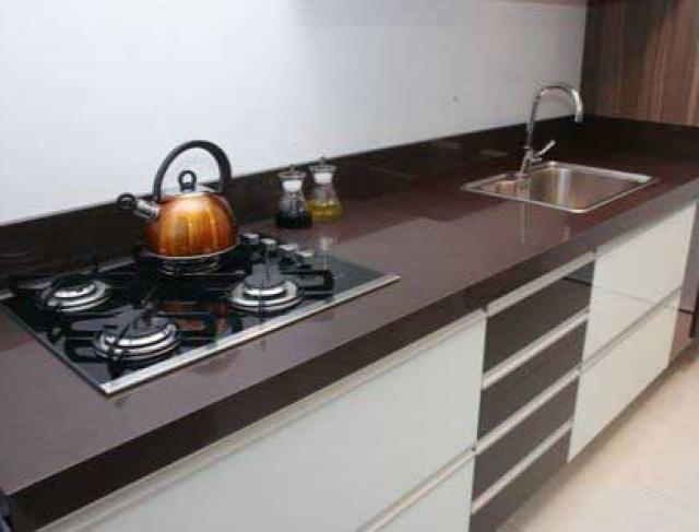  Granito Marrom Absoluto