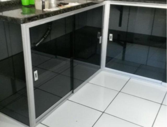 Armário Pia de Vidro Fume